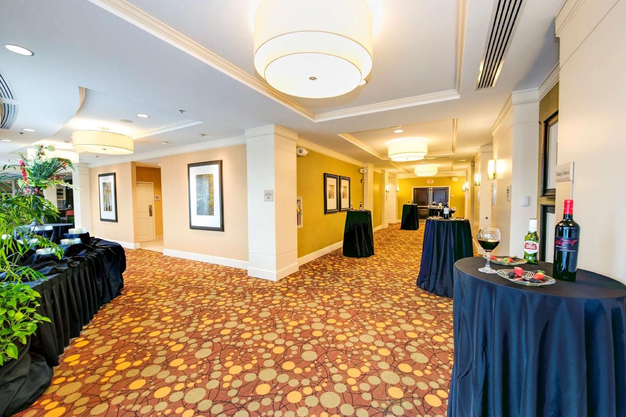Hilton Garden Inn Columbia/Northeast Екстериор снимка